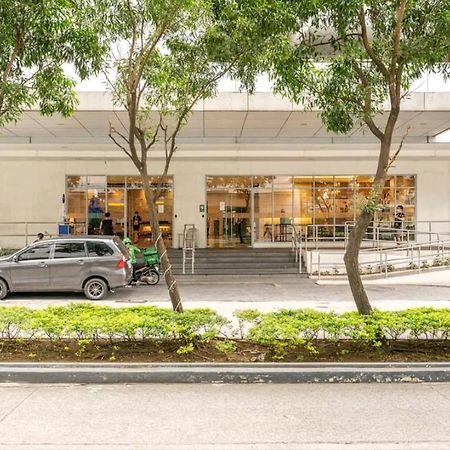 كويزون سيتي Grass Residences Sm North Edsa And Trinoma المظهر الخارجي الصورة